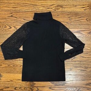 Bloomingdale's Cashmere Black Turtleneck Sweater With Lace Sleeves